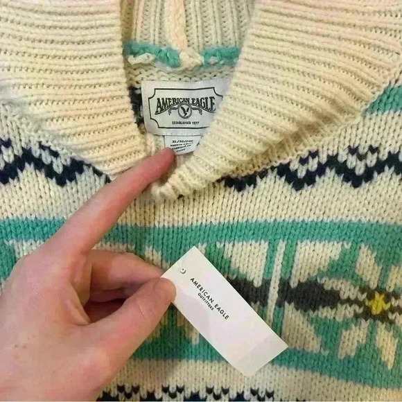 NWT American Eagle Oversized Fairisle Mock Neck Sweater Blue White Crewneck XL - Picture 4 of 6